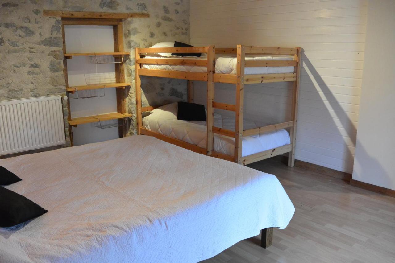 Gites Tre Le Grenier Les Moussieres Kültér fotó