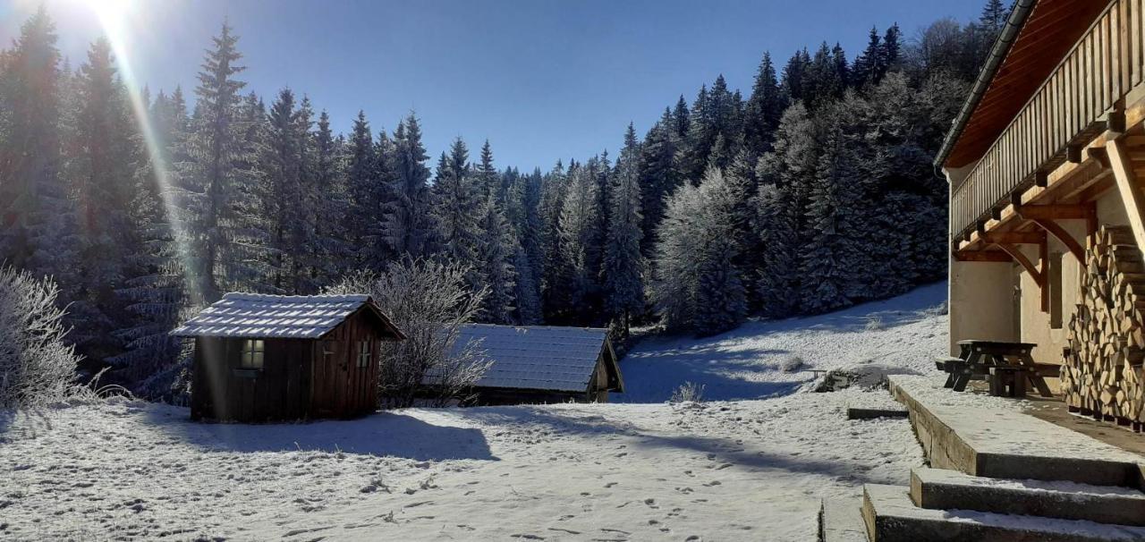 Gites Tre Le Grenier Les Moussieres Kültér fotó